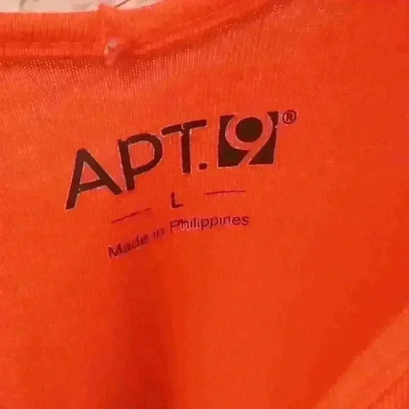 5/$25 APT. 9 SIZE LARGE COLD SHOULDER BLOUSE BLOOD ORANGE COLOR - Picture 3 of 7